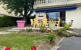 A 1Okm des plages du débarquement, Chez Sabrina, gîte entre mer et campagne, proximité Caen, Bayeux, Arromanches, aéroport Carpiquet